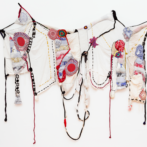 Sonia Gomes, Magia (série Pano), 2014, couture, reliures et tissus Courtesy de l’artiste, Mendes Wood DM