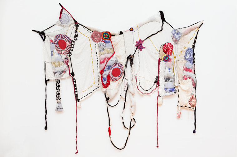 Sonia Gomes, Magia (série Pano), 2014, couture, reliures et tissus Courtesy de l’artiste, Mendes Wood DM